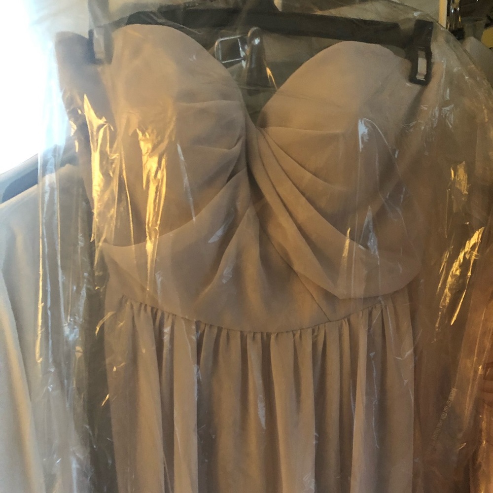 Beautiful gown!